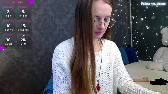 Snapshot of KateJonson chatting on January 2026 07:33:02 AM KateJonson online show from January 2026 07:33:02 AM