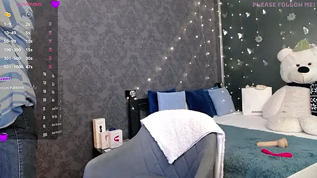 Snapshot of KateJonson chatting on February 2026 07:24:01 AM KateJonson online show from February 2026 07:24:01 AM