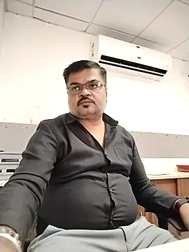 Desi Londa 143 online show from March 2026 04:03:02 AM