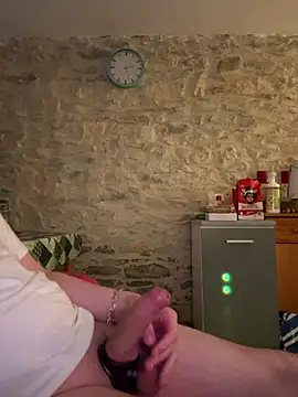 yann2392 online show from April 2026 05:43:02 PM