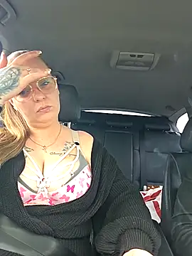 Melissa1994- online show from April 2026 03:05:02 PM