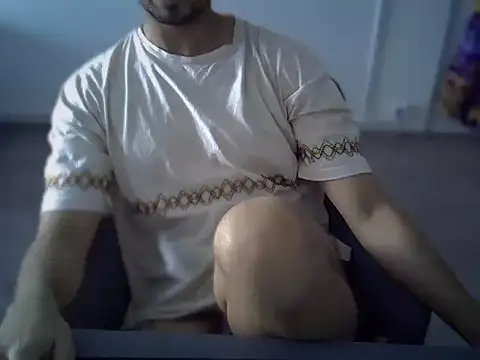 joshuaxoxo2 online show from November 2025 01:39:01 PM