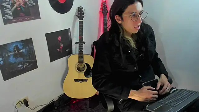 shelby  hotshoww online show from February 2025 10:55:01 PM