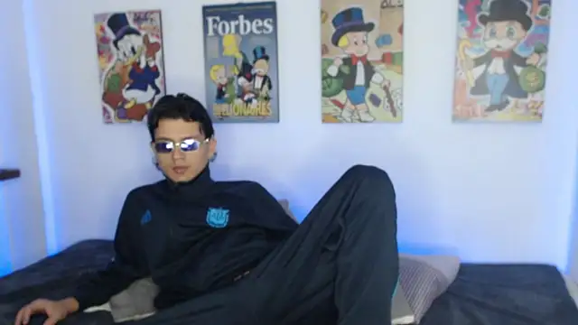 Snapshot of andersonZ998 chatting on February 2025 05:26:02 AM andersonZ998 online show from February 2025 05:26:02 AM