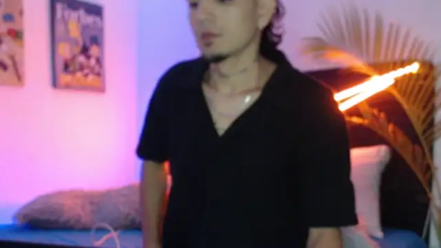 Snapshot of andersonZ998 chatting on December 2025 06:51:01 AM andersonZ998 online show from December 2025 06:51:01 AM