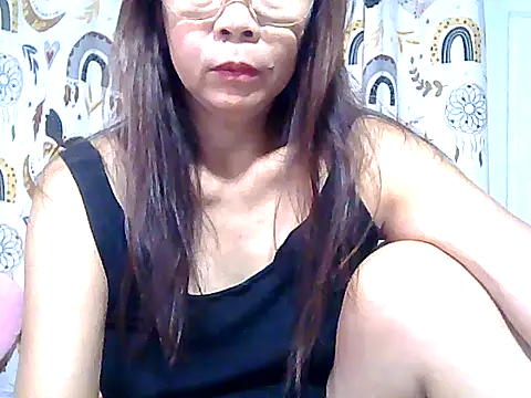 urwife tobe online show from April 2026 08:04:01 PM