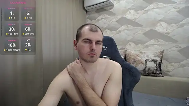 SerzhKorol1 online show from March 2025 10:19:01 AM