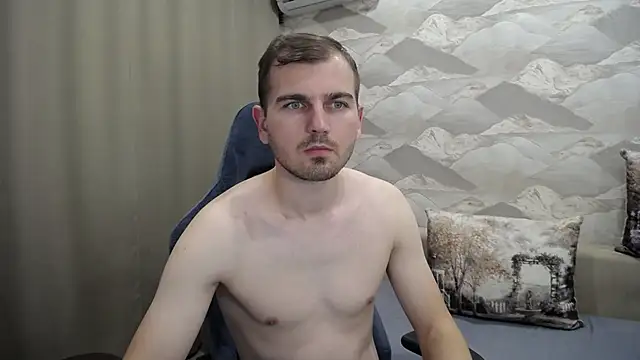 SerzhKorol1 online show from October 2025 05:35:01 PM