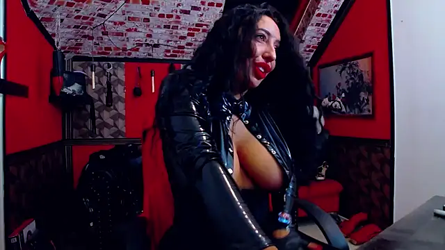 DommeBellatrix online show from October 2025 05:15:02 AM