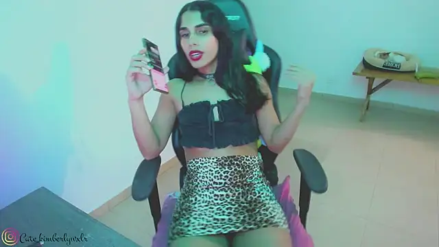 Snapshot of Kim_Wexler chatting on December 2024 01:03:01 AM Kim Wexler online show from December 2024 01:03:01 AM