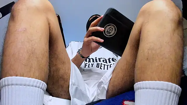 Samuel Suarez online show from December 2025 01:22:02 AM