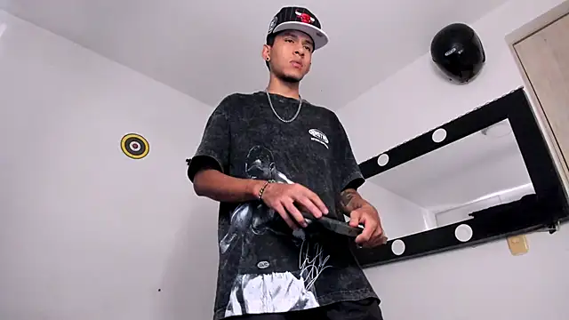 Samuel Suarez online show from March 2026 10:04:02 PM