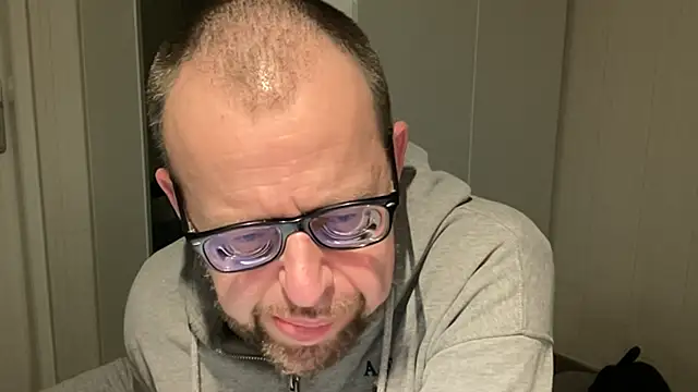 FABIOGLASSES online show from November 2025 10:45:01 PM