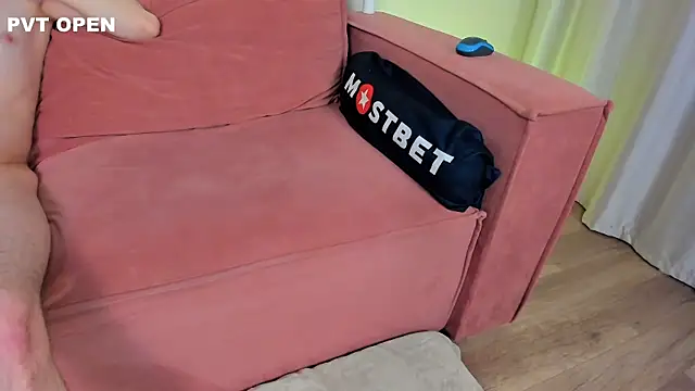 hlopushkahouse online show from December 2024 07:49:02 PM