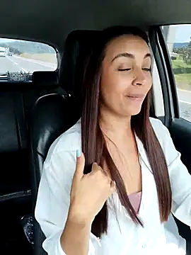 Snapshot of aisha_es chatting on September 2025 05:38:01 PM aisha es online show from September 2025 05:38:01 PM