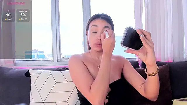 Snapshot of aisha_es chatting on September 2025 01:49:01 PM aisha es online show from September 2025 01:49:01 PM