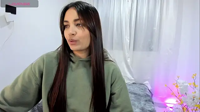 Snapshot of aisha_es chatting on October 2025 10:28:02 PM aisha es online show from October 2025 10:28:02 PM