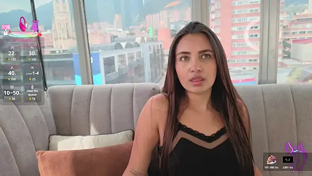 aisha es online show from March 2026 07:53:02 PM