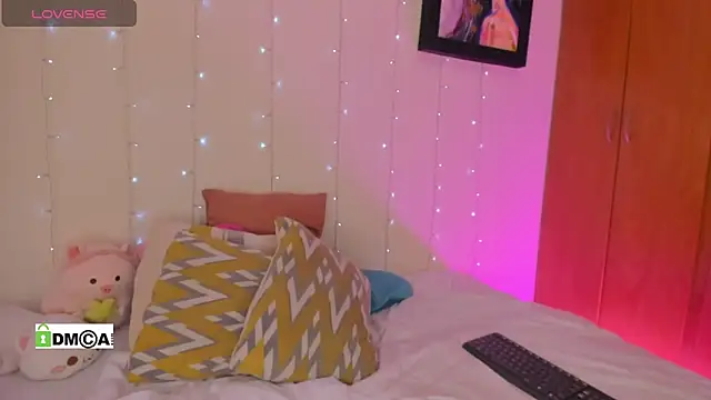 olivia  s online show from May 2026 02:09:02 AM