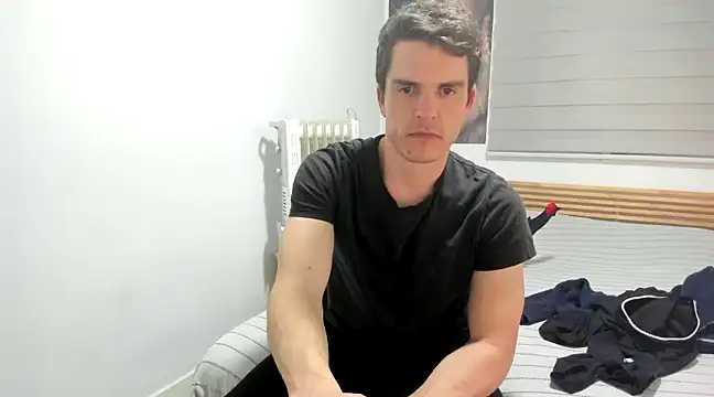 HeteroOli online show from February 2025 11:23:02 PM