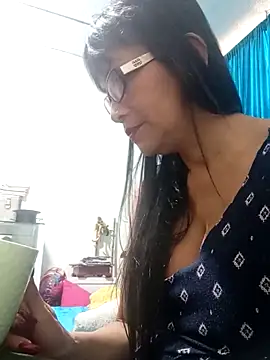 kelly dirty  online show from April 2026 12:51:02 PM