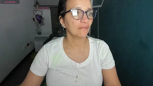 MarilynMiilf  online show from December 2024 08:06:02 AM