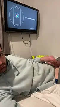 Snapshot of ThatGuyNextDoor1992 chatting on February 2026 08:33:01 AM ThatGuyNextDoor1992 online show from February 2026 08:33:01 AM