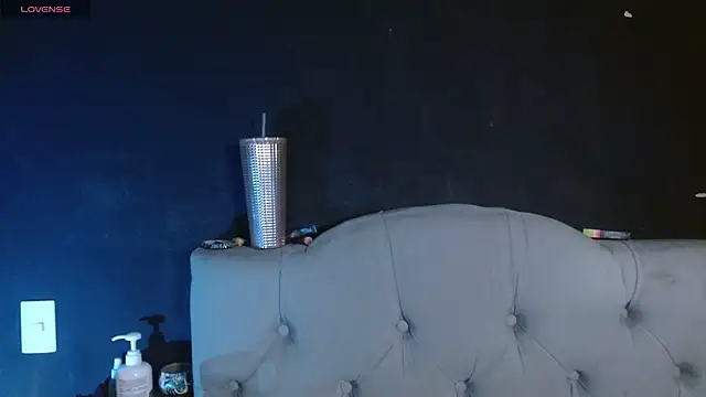 Red-moon1 online show from June 2026 02:34:02 AM