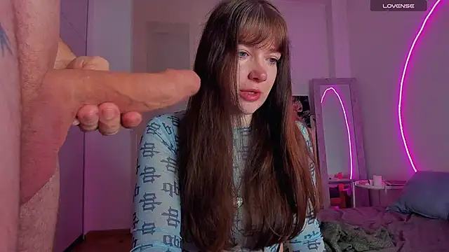 alicekaneky online show from September 2025 11:20:02 PM