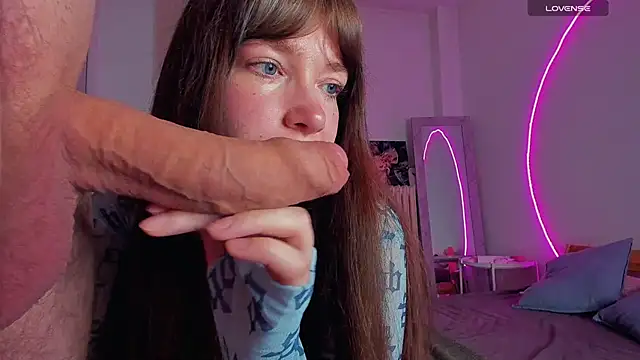 alicekaneky online show from September 2025 11:21:01 PM