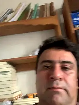 EmilianoGt online show from October 2025 09:43:02 PM