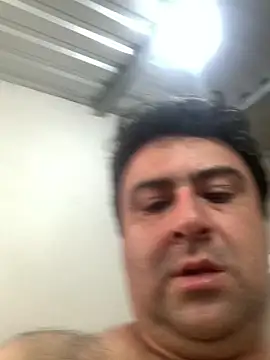 EmilianoGt online show from October 2025 07:47:01 PM