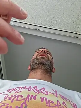 Snapshot of Mjn34 chatting on September 2025 08:08:01 AM Mjn34 online show from September 2025 08:08:01 AM