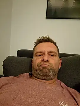 Snapshot of Mjn34 chatting on October 2025 05:38:01 AM Mjn34 online show from October 2025 05:38:01 AM