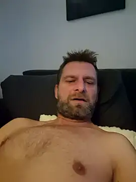 Snapshot of Mjn34 chatting on November 2025 06:35:02 AM Mjn34 online show from November 2025 06:35:02 AM