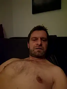 Snapshot of Mjn34 chatting on December 2025 06:33:02 AM Mjn34 online show from December 2025 06:33:02 AM