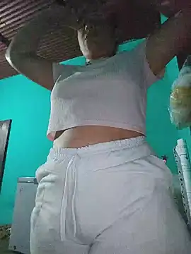 Snapshot of ValeriaSantos- chatting on July 2026 01:10:02 AM ValeriaSantos- online show from July 2026 01:10:02 AM