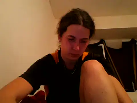 Snapshot of Tamilashaa chatting on February 2025 06:45:01 PM Tamilashaa online show from February 2025 06:45:01 PM