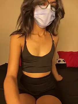 morrocoXcute online show from September 2025 10:12:01 PM