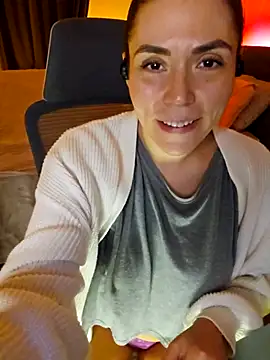 Ellie-L-Elizabeth online show from February 2025 01:20:01 AM