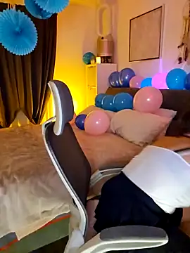 Ellie-L-Elizabeth online show from March 2025 01:58:01 AM