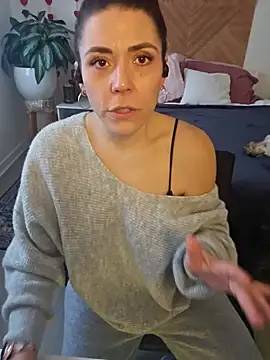 Ellie-L-Elizabeth online show from February 2026 06:59:01 PM