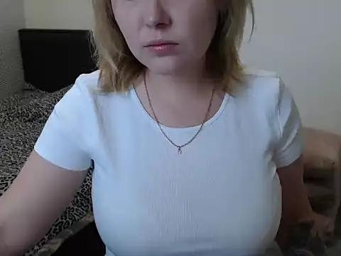 leeilawow online show from May 2026 06:43:02 AM