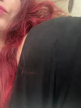 Snapshot of LunaMoongirl chatting on January 2025 10:27:01 AM LunaMoongirl online show from January 2025 10:27:01 AM