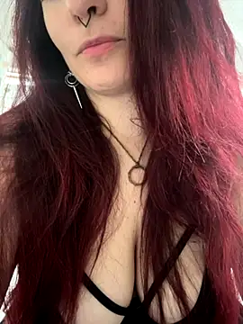 Snapshot of LunaMoongirl chatting on October 2025 01:11:02 PM LunaMoongirl online show from October 2025 01:11:02 PM