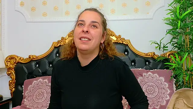 KarinaNoir online show from May 2026 04:09:02 AM