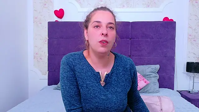 KarinaNoir online show from May 2026 04:18:02 AM