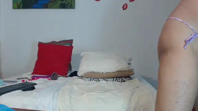 Snapshot of Dulce_Anita chatting on January 2025 02:44:02 AM Dulce Anita online show from January 2025 02:44:02 AM