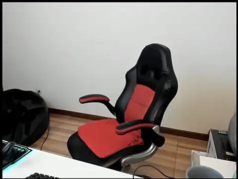 kayortiiz online show from February 2025 01:00:01 AM