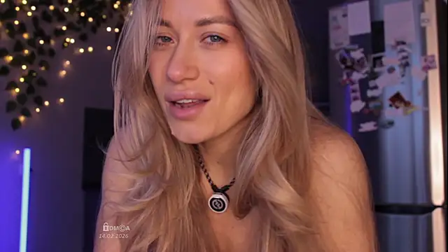 Blondie Bunny online show from February 2026 03:25:01 AM